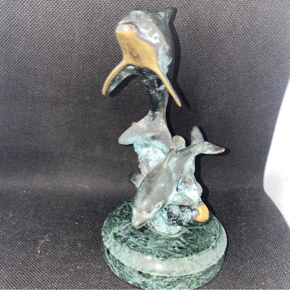 SPI DOLPHINS SCULPTURE METAL BRASS ON GREEN MARPLE VINTAGE - Picture 6 of 6